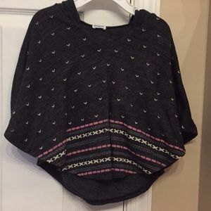 Splendid super soft hooded cape size 4/5